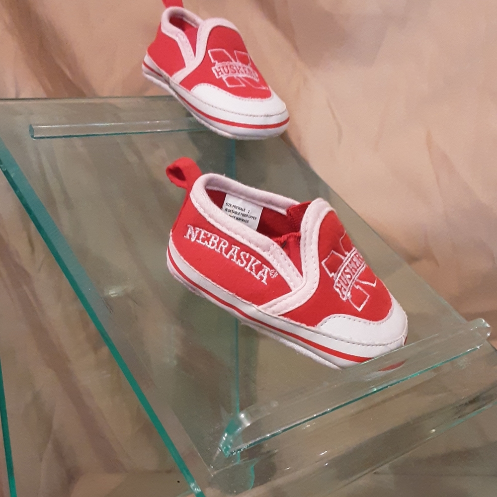 Shoes - Picture 2 of 2